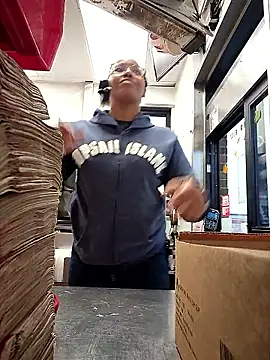 samone9 online show from November 9, 2:04 pm