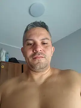 Snapshot of antonioM84 chatting on November 16, 12:11 pm antonioM84 online show from November 16, 12:11 pm
