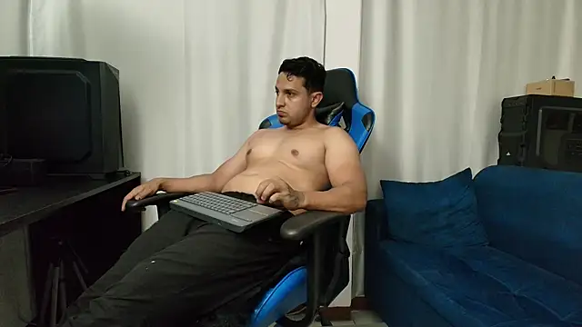 hott dicks online show from April 30, 11:20 pm