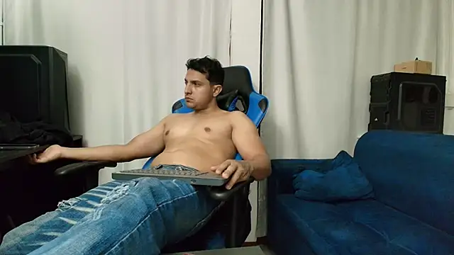 hott dicks online show from June 5, 11:43 pm