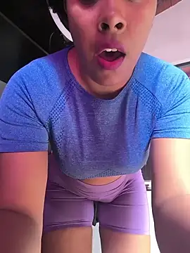 EmmilyBrant online show from March 5, 12:56 pm