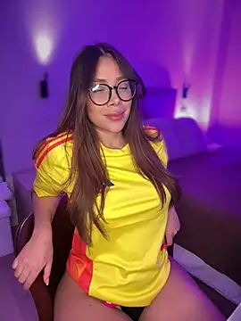 Snapshot of Condes_carmen chatting on June 28, 9:04 am Condes carmen online show from June 28, 9:04 am