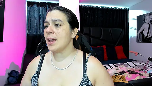 martina foxy  online show from February 11, 12:27 pm