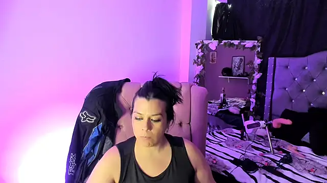 martina foxy  online show from February 15, 3:28 pm