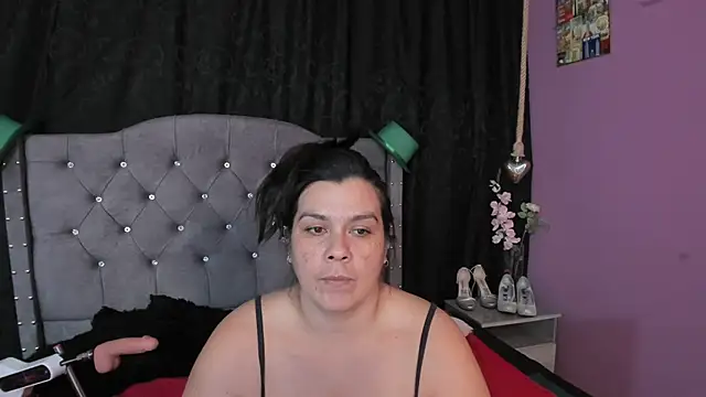 martina foxy  online show from March 20, 10:40 pm