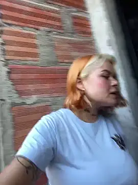 Snapshot of ivanna_rivera chatting on May 14, 9:32 pm ivanna rivera online show from May 14, 9:32 pm