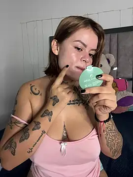 Snapshot of ivanna_rivera chatting on July 5, 1:29 pm ivanna rivera online show from July 5, 1:29 pm