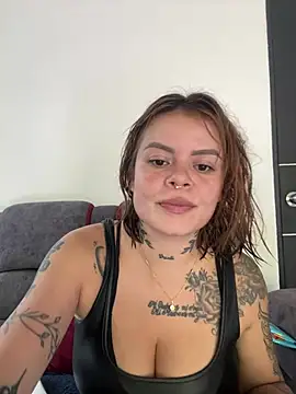 Snapshot of ivanna_rivera chatting on July 15, 4:34 pm ivanna rivera online show from July 15, 4:34 pm