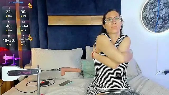 Snapshot of Andromeda-jade chatting on February 12, 4:54 am Andromeda-jade online show from February 12, 4:54 am