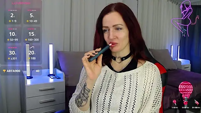 ElisaJane online show from December 23, 9:40 pm