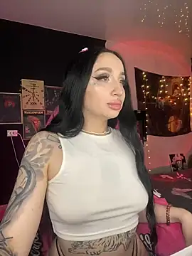 Molly  Moon online show from December 6, 5:53 am