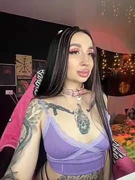 Molly  Moon online show from December 18, 5:26 am