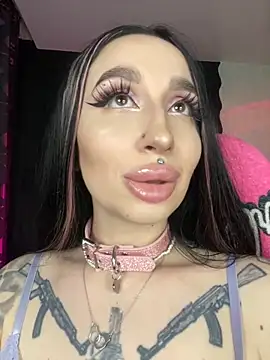 Molly  Moon online show from December 24, 8:44 am