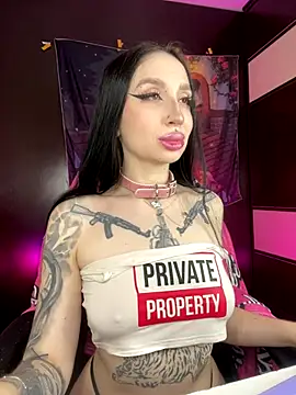 Molly  Moon online show from November 18, 2:17 am