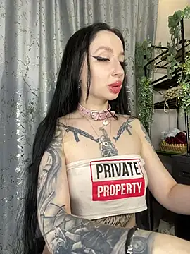 Molly  Moon online show from February 4, 2:28 am