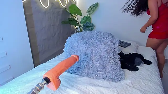 Isa  Blanc online show from January 29, 7:15 am