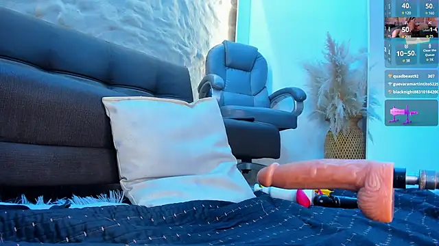 Isa  Blanc online show from February 26, 3:21 am