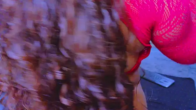 Isa  Blanc online show from September 16, 12:11 am