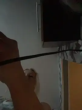 MerlinDave online show from February 21, 1:39 am