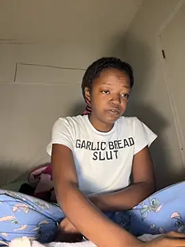 minimama69 online show from November 3, 11:33 am