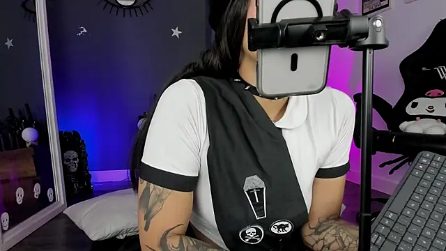 Raven Witch  online show from July 25, 12:58 pm