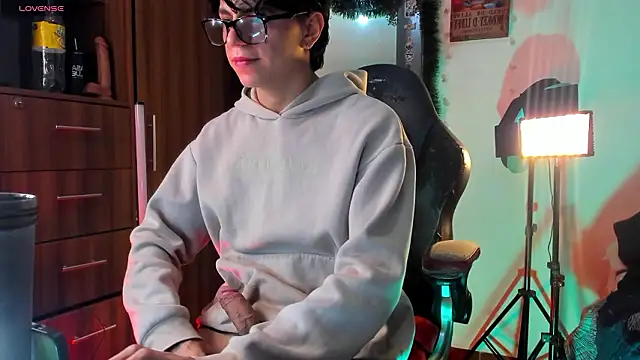 marckalexis online show from February 23, 2:25 pm