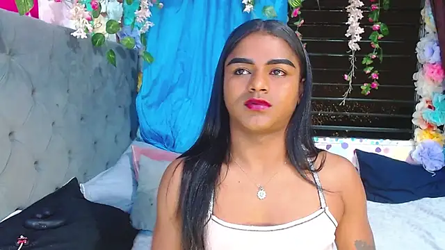 Snapshot of Karly_coffe chatting on November 4, 7:29 am Karly coffe online show from November 4, 7:29 am