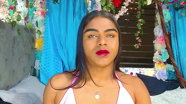 Snapshot of Karly_coffe chatting on November 9, 7:06 am Karly coffe online show from November 9, 7:06 am