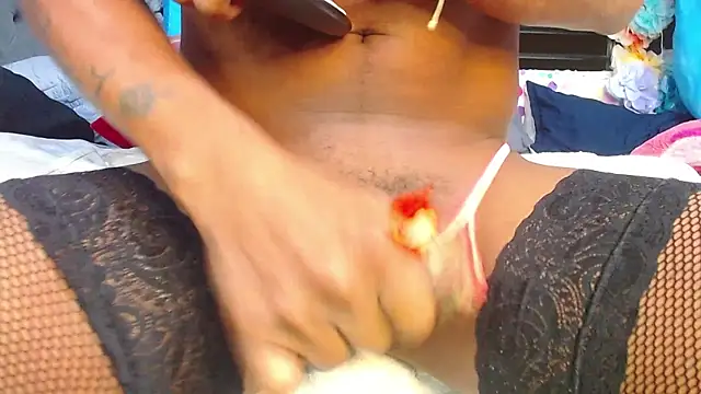 Snapshot of Karly_coffe chatting on November 14, 4:33 am Karly coffe online show from November 14, 4:33 am