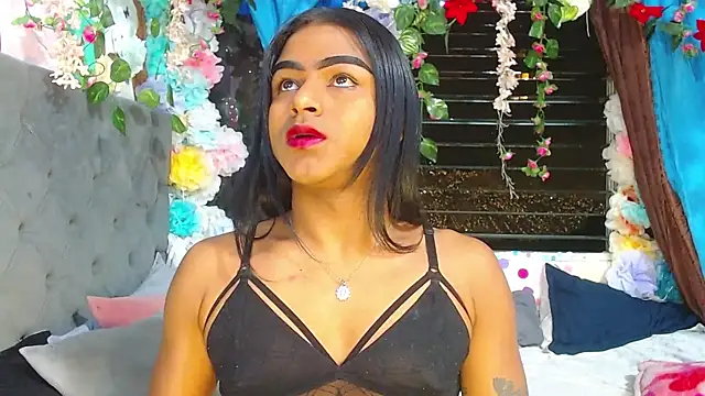 Snapshot of Karly_coffe chatting on November 17, 6:08 am Karly coffe online show from November 17, 6:08 am