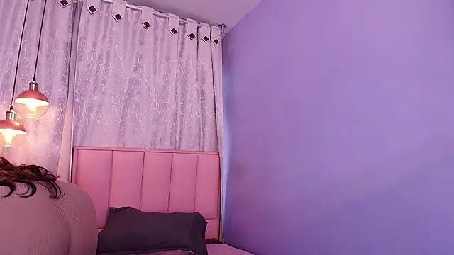 Snapshot of rose_barbara chatting on March 13, 12:35 pm rose barbara online show from March 13, 12:35 pm