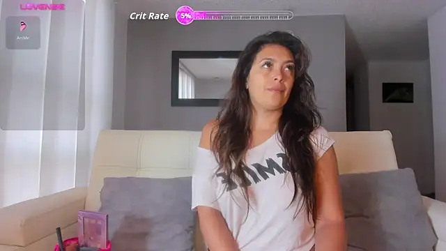 lauramcdowell1 online show from July 25, 12:14 pm