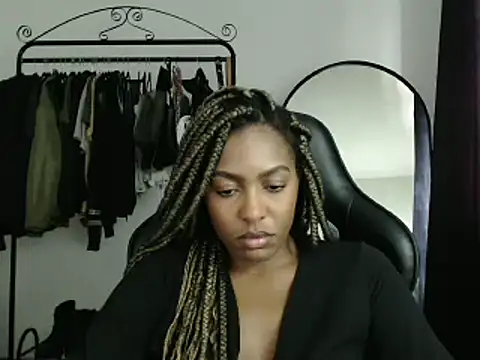 Snapshot of marisilva_br chatting on February 13, 1:48 pm marisilva br online show from February 13, 1:48 pm