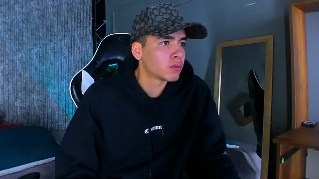 Mike 0233  online show from March 14, 3:26 am