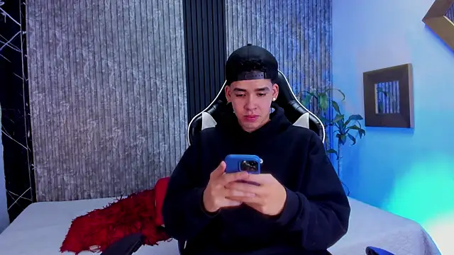 Mike 0233  online show from October 1, 4:40 am