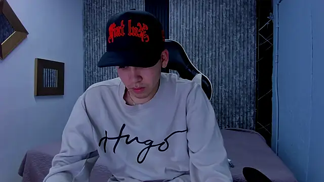 Mike 0233  online show from November 26, 4:35 am