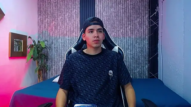 Mike 0233  online show from February 13, 3:57 am