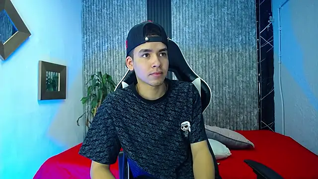 Mike 0233  online show from February 15, 4:09 am