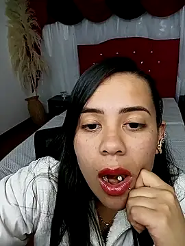 Snapshot of ximena-conde chatting on February 7, 9:18 pm ximena-conde online show from February 7, 9:18 pm