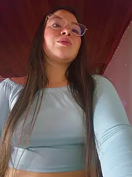 Snapshot of juli05star20 chatting on July 31, 2:49 pm juli05star20 online show from July 31, 2:49 pm