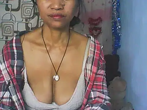 nene belle online show from April 5, 7:49 am