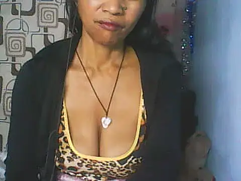 Snapshot of nene_belle chatting on June 1, 5:36 pm nene belle online show from June 1, 5:36 pm