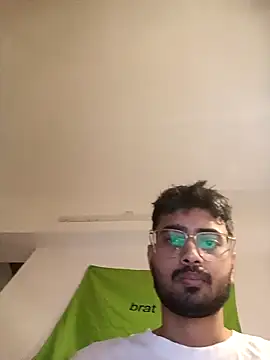 Snapshot of snowdropsitall chatting on March 17, 12:19 am snowdropsitall online show from March 17, 12:19 am