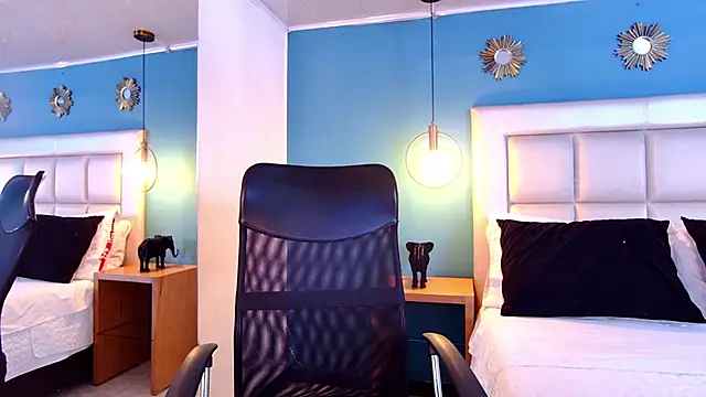 Snapshot of Miss_ary chatting on January 30, 11:11 am Miss ary online show from January 30, 11:11 am