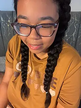 Snapshot of XMara chatting on July 16, 3:40 pm XMara online show from July 16, 3:40 pm