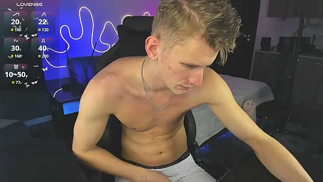 Snapshot of Brad_Maloney chatting on October 7, 10:07 pm Brad Maloney online show from October 7, 10:07 pm