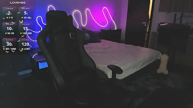 Snapshot of Brad_Maloney chatting on November 4, 6:29 pm Brad Maloney online show from November 4, 6:29 pm