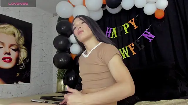 CloeRodriguez online show from November 3, 2:24 am