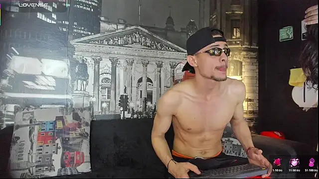 CloeRodriguez online show from May 3, 10:05 pm