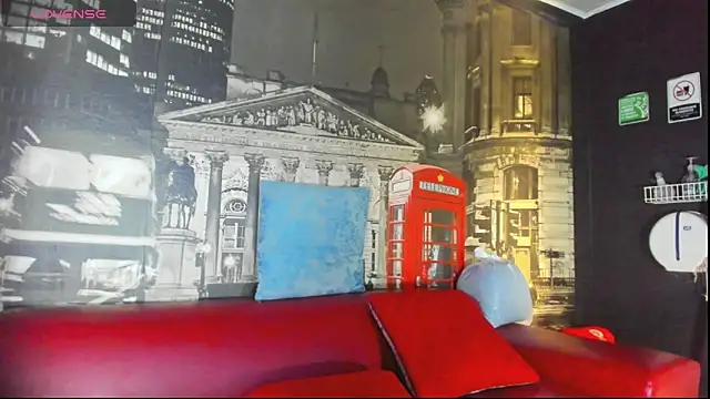 Snapshot of CloeRodriguez chatting on May 7, 8:58 pm CloeRodriguez online show from May 7, 8:58 pm